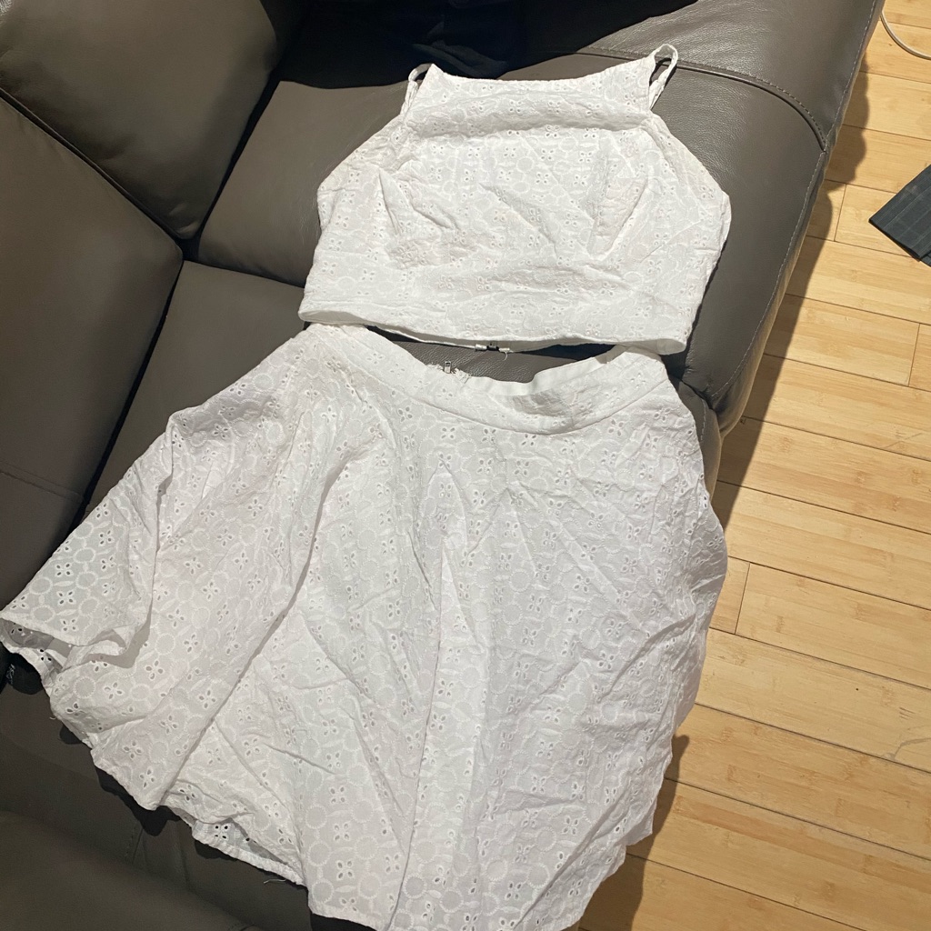 White 2 Pc